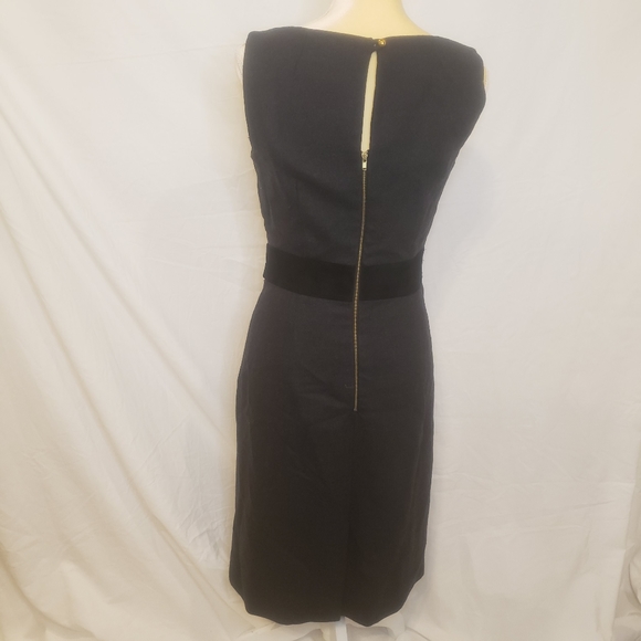Milly Wool and Silk Sheath Charcoal Dress With Suede and Gold Belt Size  6 - Picture 4 of 7